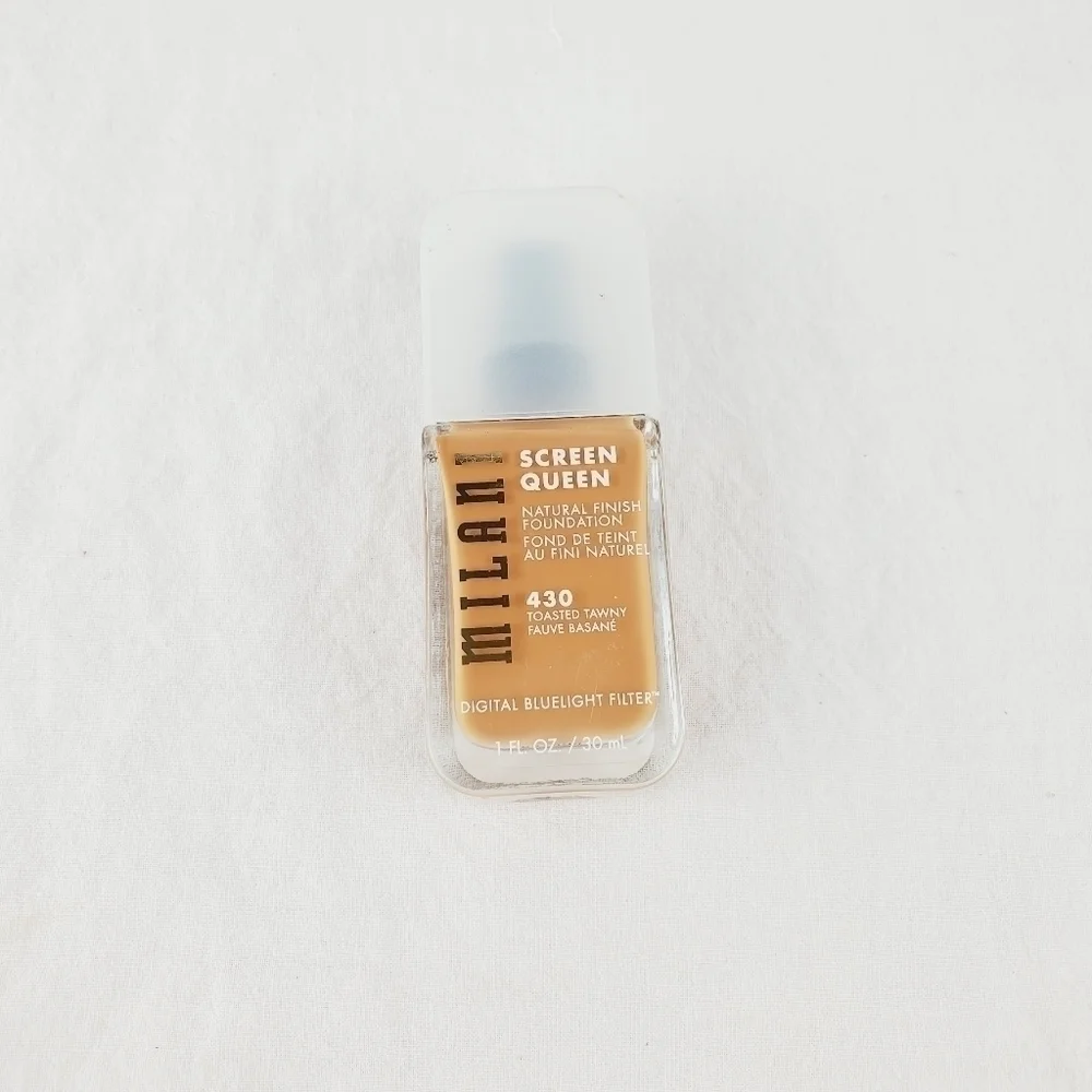 LAST ONE 🔥  Milani screen queen natural finish foundation